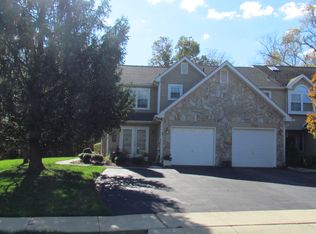 2335 Orchard Hill Cir, Warrington, PA 18976