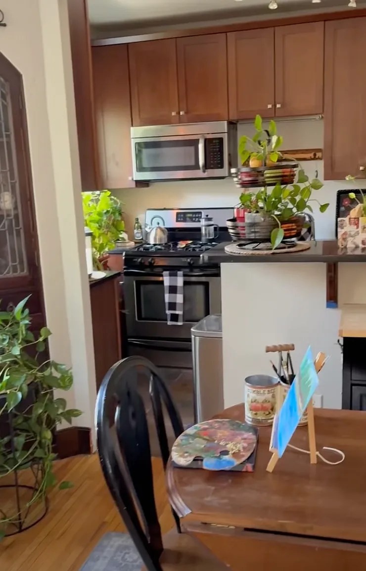 1 bed, 850 sqft, $1,695 — Photo 2