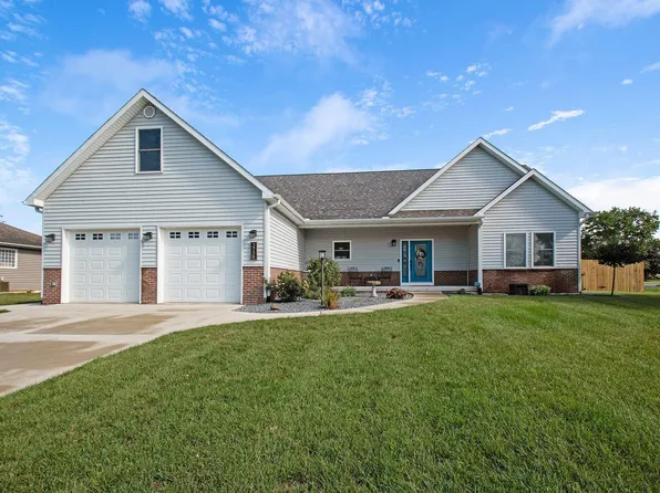 2750 E Muirfield Rd, Winona Lake, IN 46590