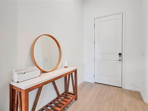 4th image of 2301 Avocado LN