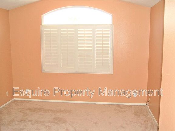 5th image of 1255 Jamaica Ln