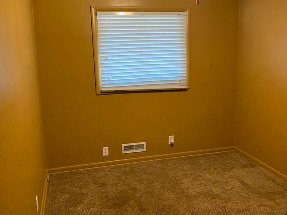 5th image of 813 Junie Ct