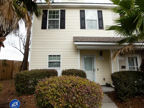 4954 Date Palm Dr, North Charleston, SC 29418