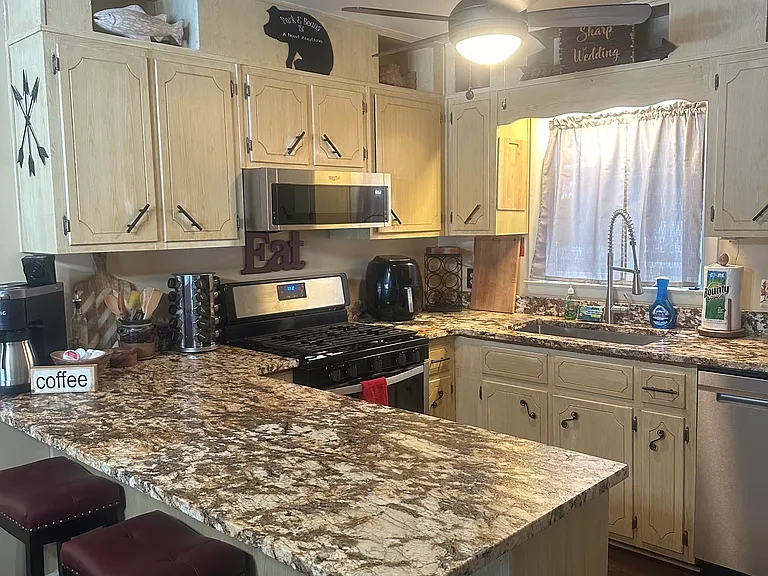 Hideaway Rd — Photo 10