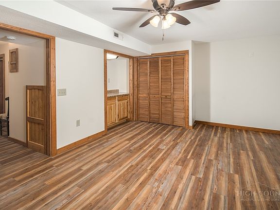 33rd image of 380 Aldridge Road