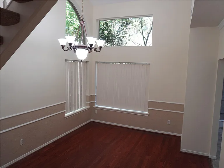 31 N Lakeridge Cir — Photo 7