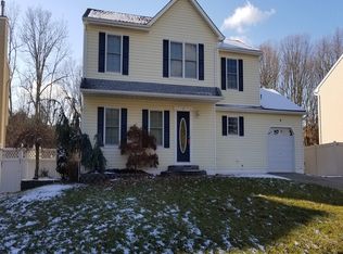 14 Gladiola Dr, Howell, NJ 07731