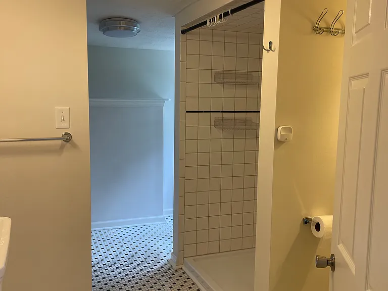 102 Welch Park Pl — Photo 11