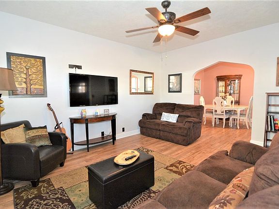 4th image of 1355 Ravenswood Dr