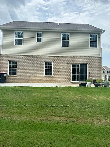 912 Fancher Ln — Photo 16