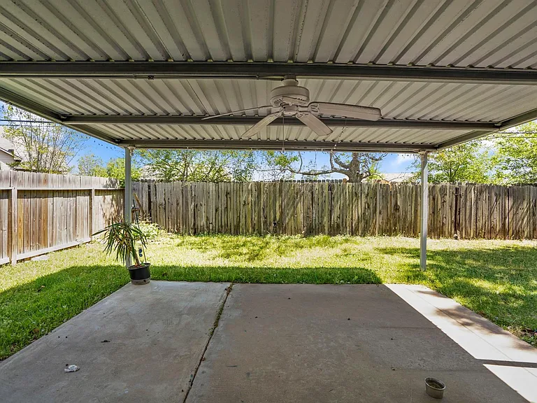 5211 Roserock Ln — Photo 27