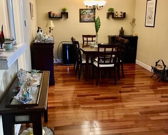 4th image of 341 S Elm Dr