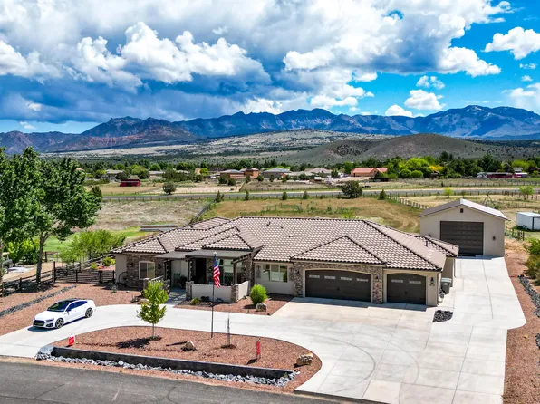 912 N Old Farms Rd, Dammeron Valley, UT 84783