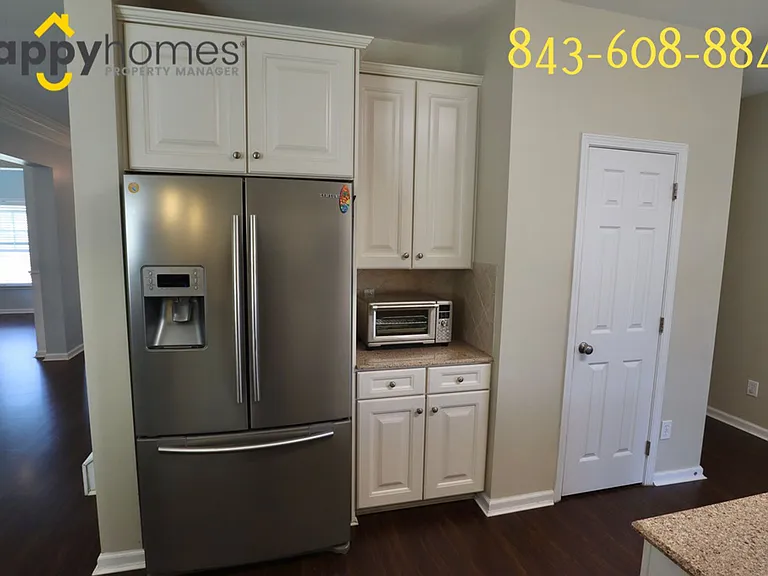 9650 Islesworth Way — Photo 3