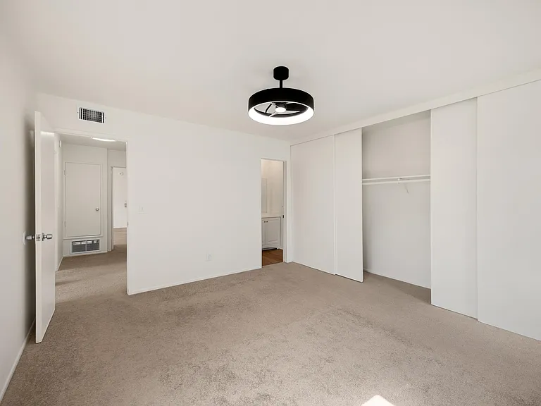 2521 W Sunflower Ave #R8 — Photo 20