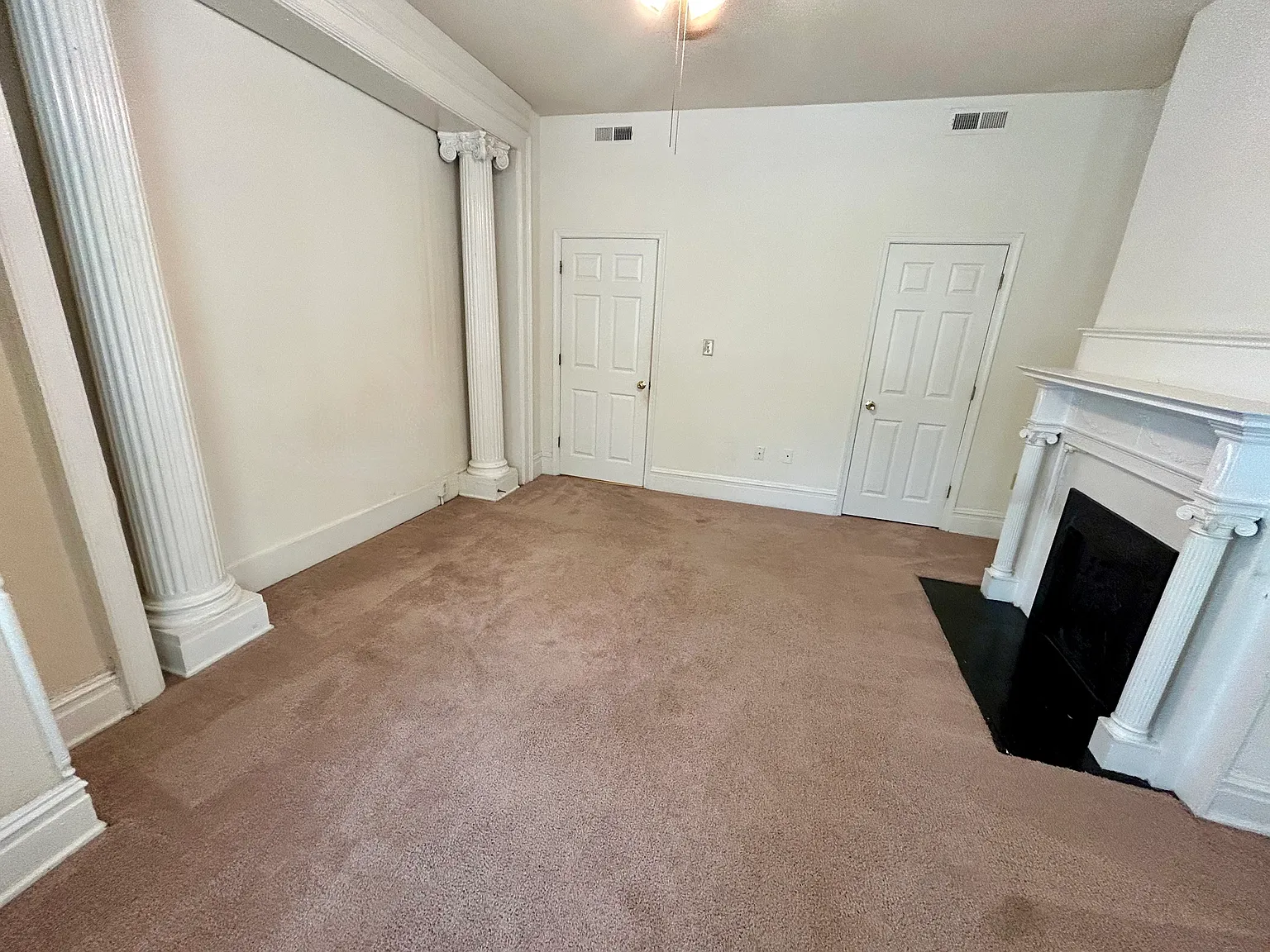 3 bed, $1,995 — Photo 4