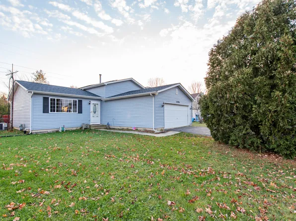 3096 W Newcastle Ct, Waukegan, IL 60087