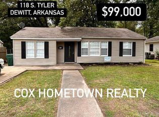 118 S Tyler St, Dewitt, AR 72042