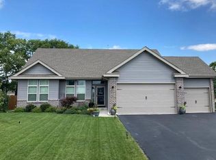 621 Biscayne Pl, Roscoe, IL 61073