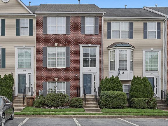 2nd image of 1904 Fieldstone Way