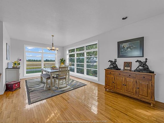 4th image of 16925 Lakeshore Rd #303