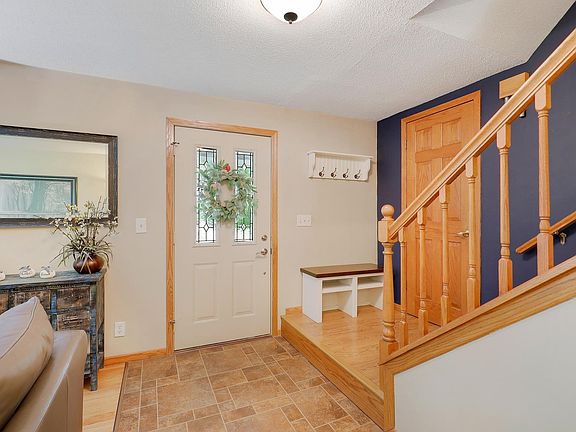 3rd image of 11840 Wren St NW