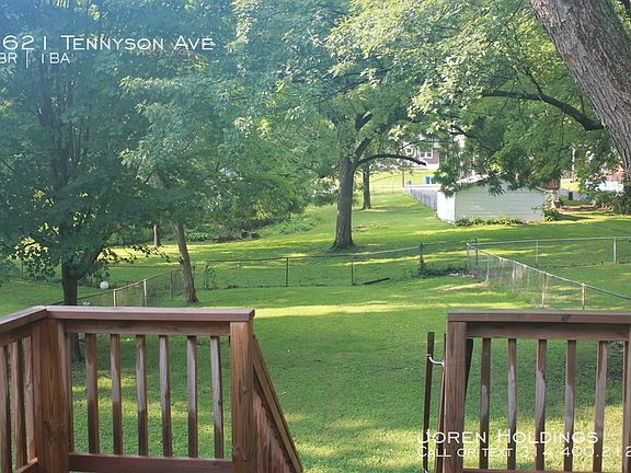3rd image of 9621 Tennyson Ave