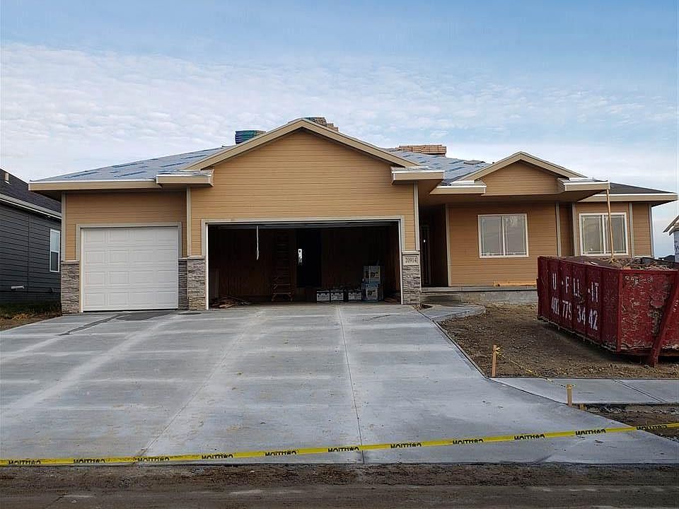 2nd image of 20914 Larimore Ave
