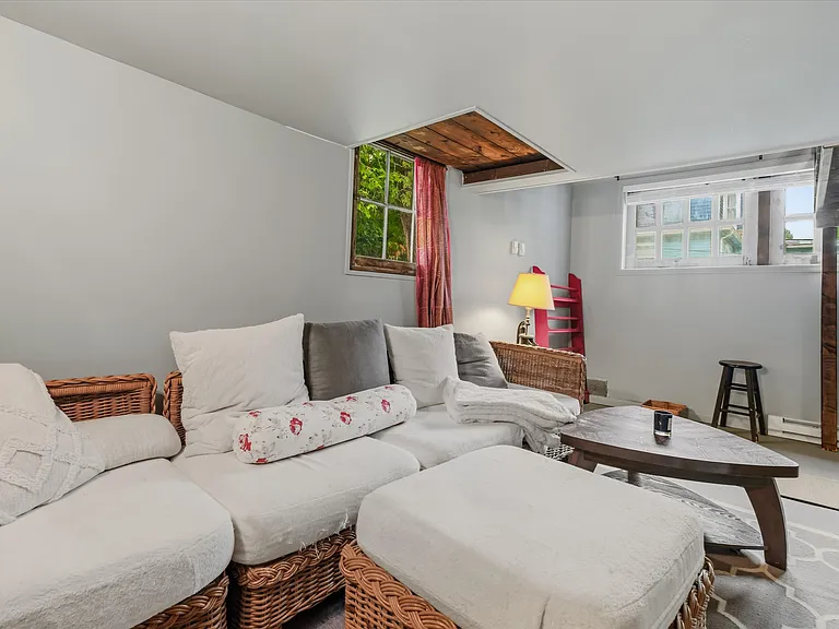 108 Hooker Ave — Photo 50