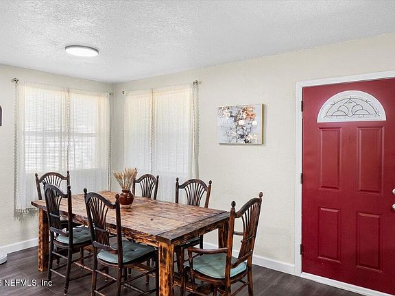 4th image of 5368 ROYCE Avenue
