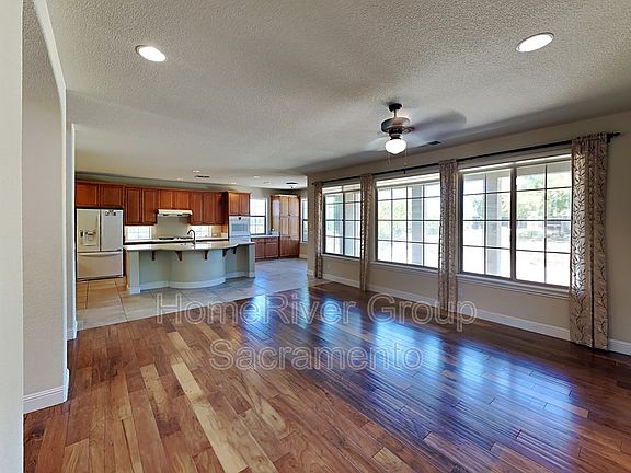 3rd image of 344 Quail Wood Ct