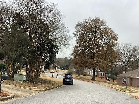 5th image of 4237 Cleve Dr