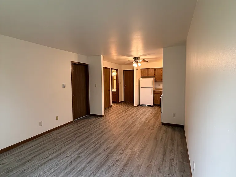 W156N11495 Pilgrim Rd #212 — Photo 2