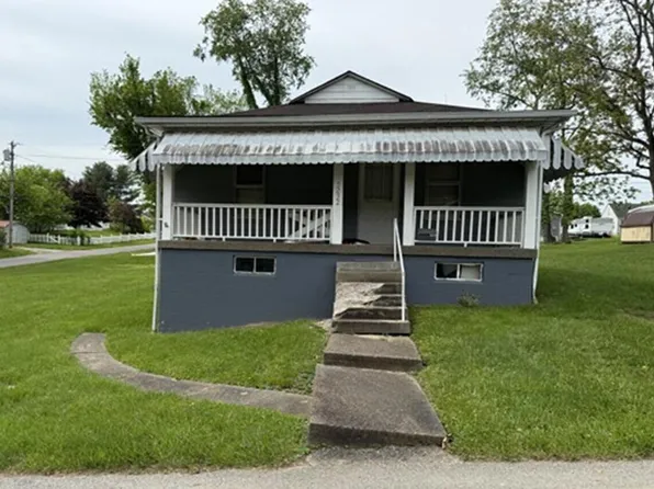 3232 Pinehaven Dr, Ashland, KY 41101