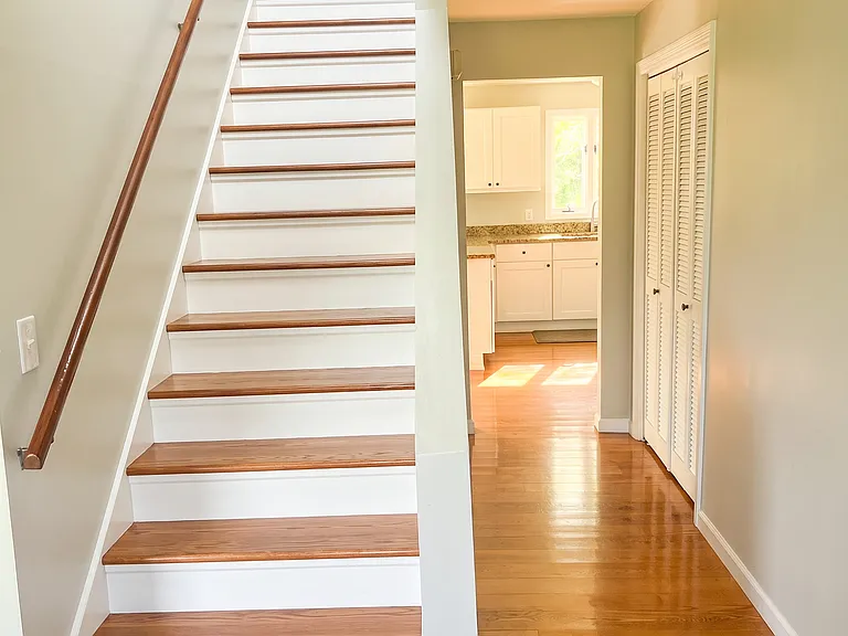 162 Hadley Rd — Photo 6