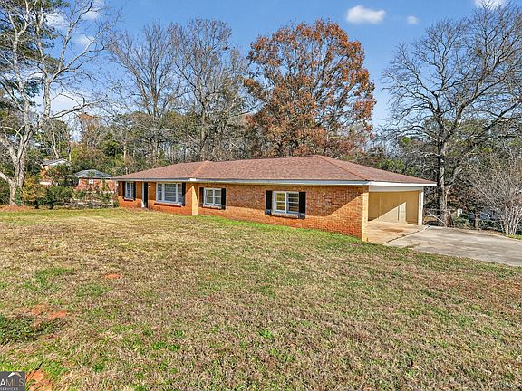 3rd image of 4458 Linecrest Way