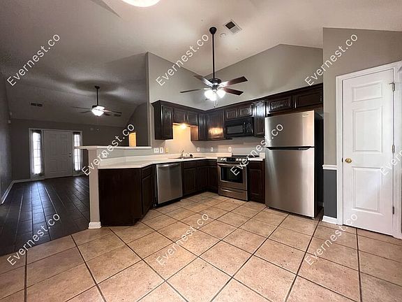 3rd image of 7263 Bridgefield Dr