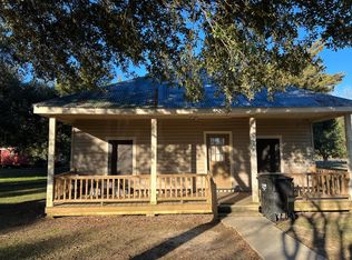 3905 Captain Cade Rd, Youngsville, LA 70592