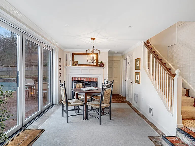 7153 Main St — Photo 18