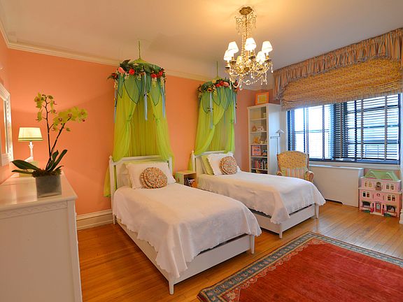 2nd image of 151 W 86th St APT 10D