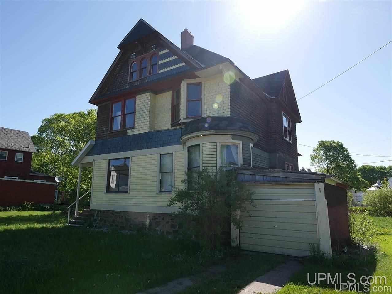 130 Woodland Ave, Laurium, MI 49913 Zillow