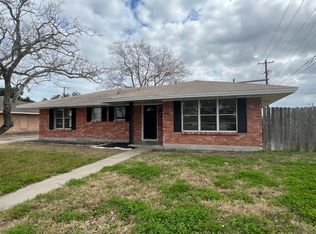 1041 Brawner Pkwy, Corpus Christi, TX 78411