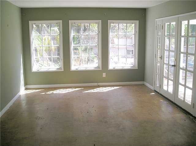 2nd image of 3533 Curlew St