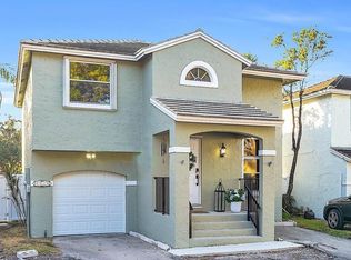 9930 NW 2nd Ct, Plantation, FL 33324