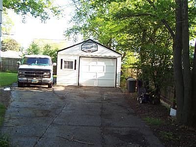 3rd image of 11389 Sharon Dr