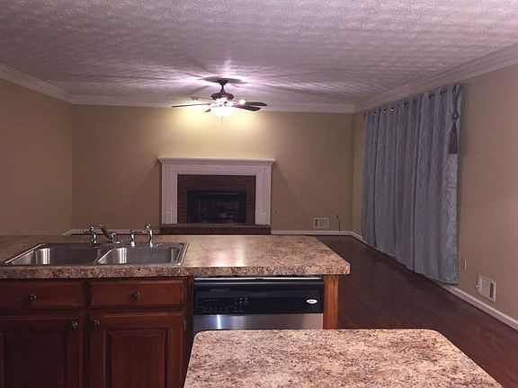 3rd image of 3590 Erdly Ln