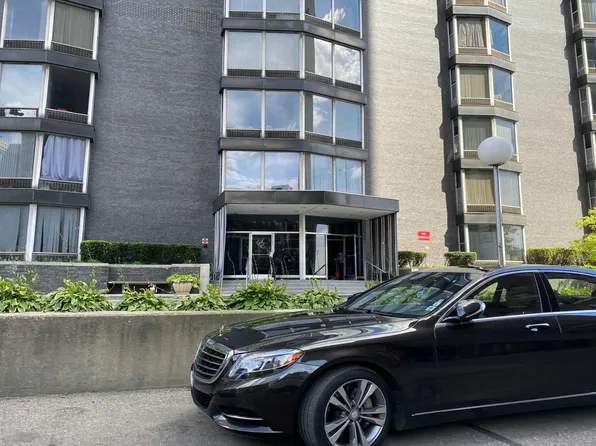 8200 E Jefferson Ave APT 1410, Detroit, MI 48214