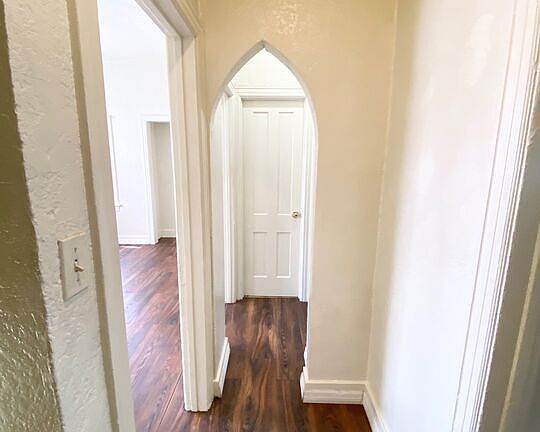 5th image of 1205 S Mariposa Ave #1205