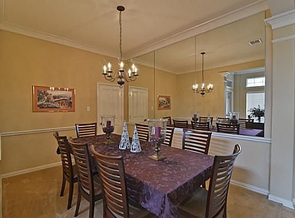4th image of 2556 Bayside Dr