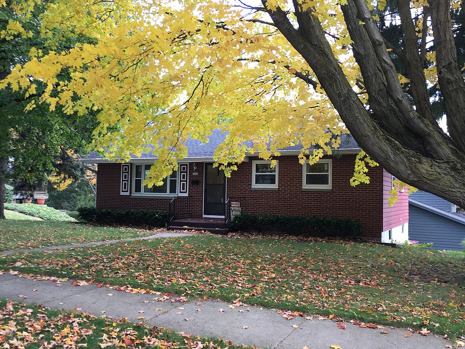 1st image of 1027 W Lincoln Ave